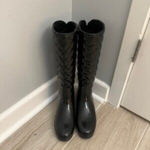 Lightly Used Hunter Women's Tall Gloss Quilted Rain Boots Black Sz9